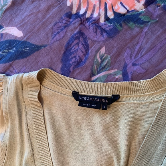 BcBg MaxAzria citrus top - Picture 2 of 3